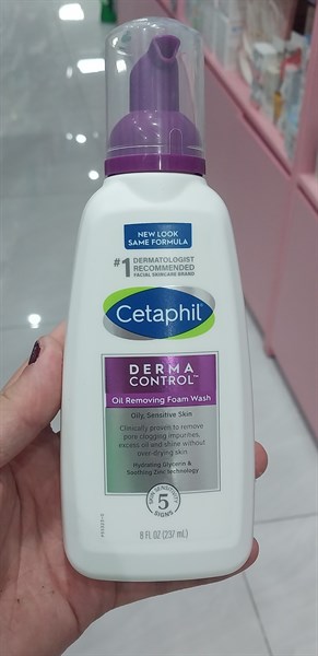 Sữa rửa mặt bọt cho da dầu Cetaphil DermaControl Oil Removing 237ml (Chai)